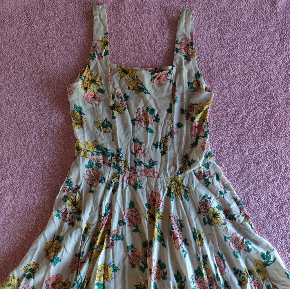 Many Belles Down Floral Sleeveless Dress Large NWT